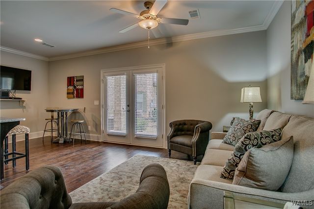 2150 3RD 404, Tuscaloosa, AL 35401