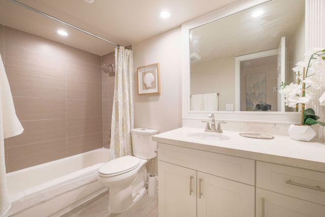 601 N Ocean Boulevard 203, Boca Raton, FL 33432