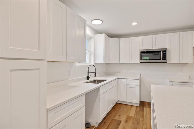 51707 Washington Street, New Baltimore, MI 48047