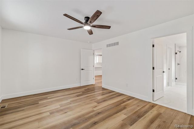 51707 Washington Street, New Baltimore, MI 48047