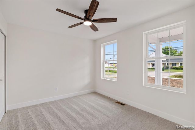 51707 Washington Street, New Baltimore, MI 48047