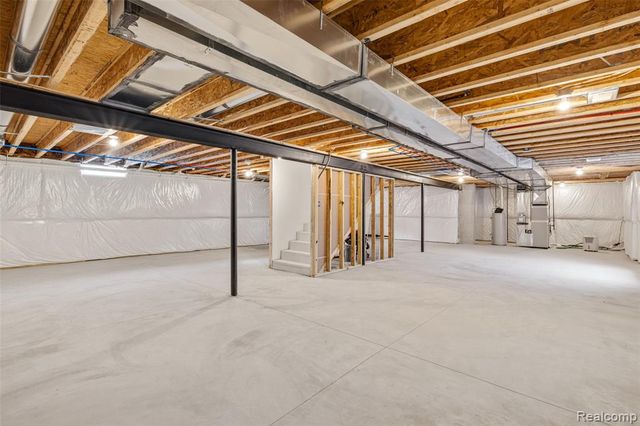 51707 Washington Street, New Baltimore, MI 48047