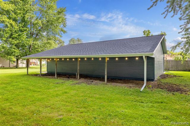 51707 Washington Street, New Baltimore, MI 48047