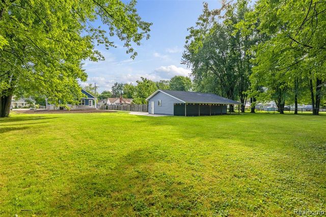 51707 Washington Street, New Baltimore, MI 48047