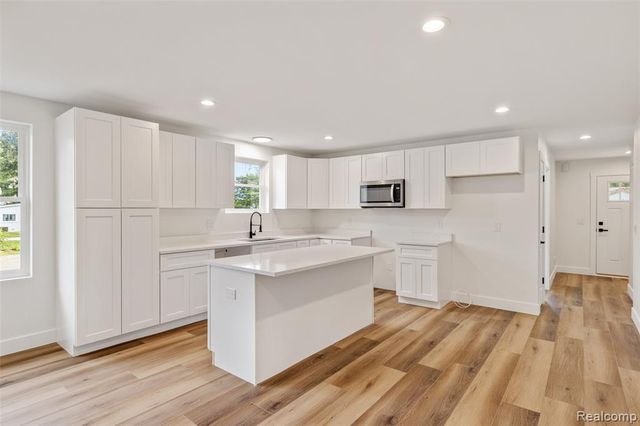 51707 Washington Street, New Baltimore, MI 48047