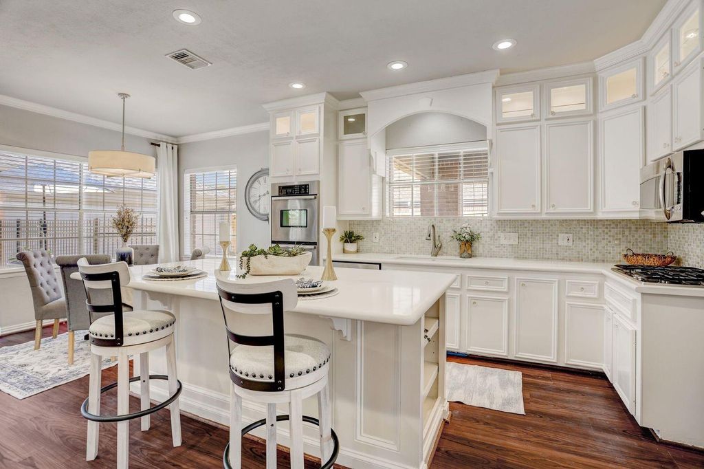 2107 Landscape Way, Richmond, TX 77406