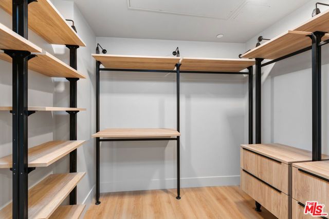 12431 Rochester Avenue 402, Los Angeles, CA 90025