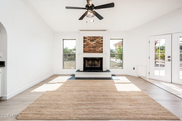 11847 N BANCROFT Drive, Phoenix, AZ 85028