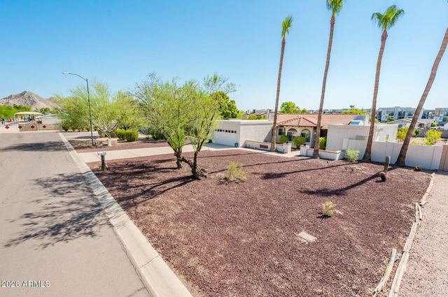 11847 N BANCROFT Drive, Phoenix, AZ 85028