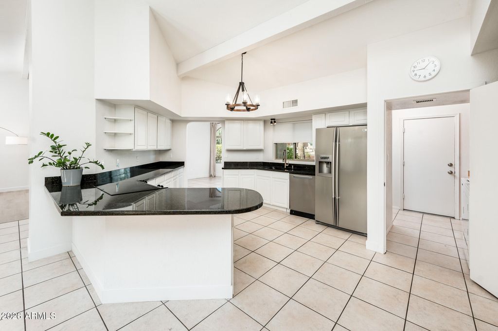11847 N BANCROFT Drive, Phoenix, AZ 85028 — photo 2