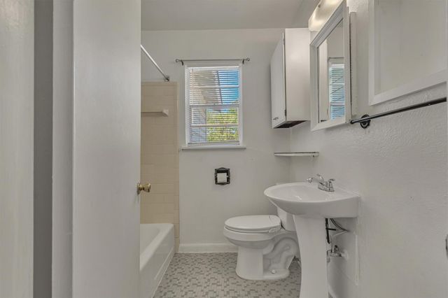 5408 Joe Sayers Ave, Austin, TX 78756