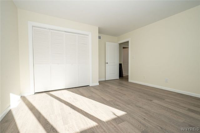 400 Tiburon Lane, Amherst, NY 14051