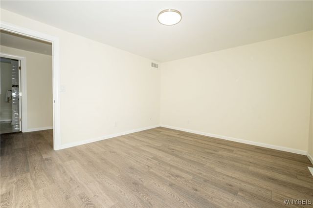 400 Tiburon Lane, Amherst, NY 14051