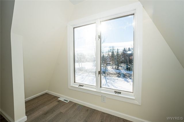 400 Tiburon Lane, Amherst, NY 14051