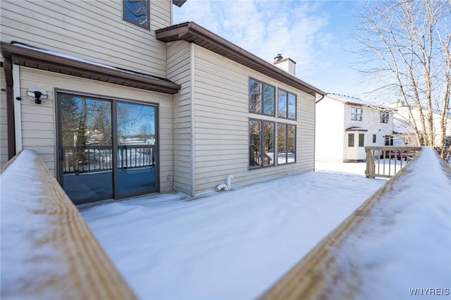 400 Tiburon Lane, Amherst, NY 14051