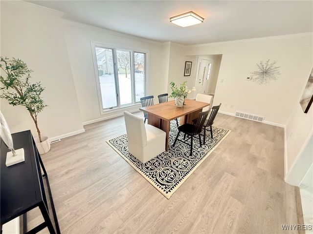 400 Tiburon Lane, Amherst, NY 14051