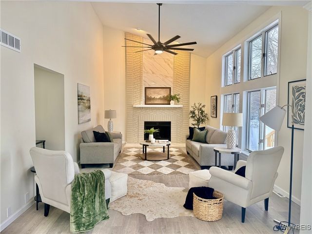 400 Tiburon Lane, Amherst, NY 14051