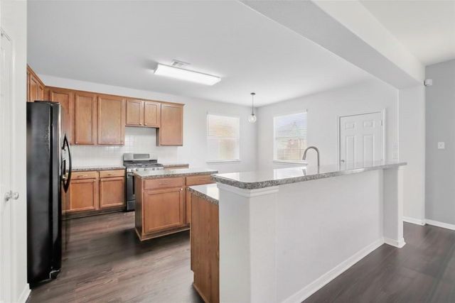 1193 Stallion Ridge, Alvin, TX 77511