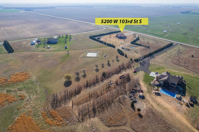 5200 W 103rd St S, Peck, KS 67120