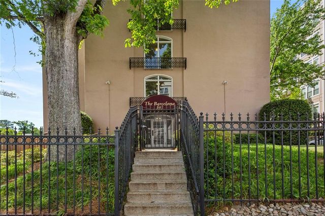 395 Pharr Road NE 302, Atlanta, GA 30305