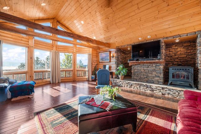 2957 Mark Court, Chiloquin, OR 97624