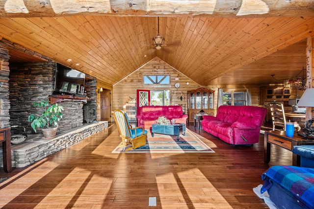 2957 Mark Court, Chiloquin, OR 97624