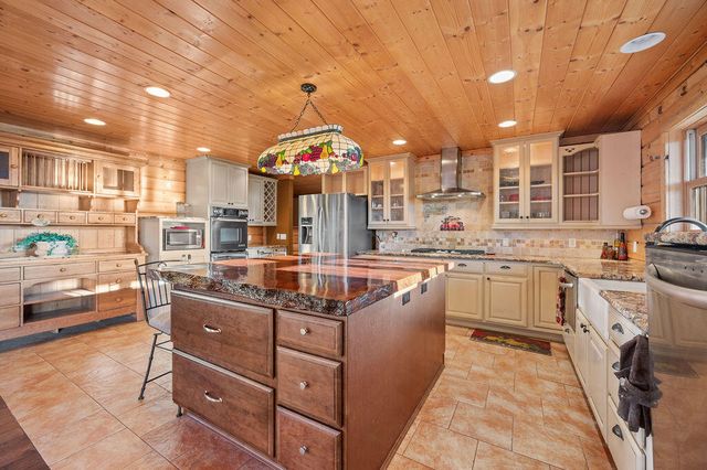 2957 Mark Court, Chiloquin, OR 97624