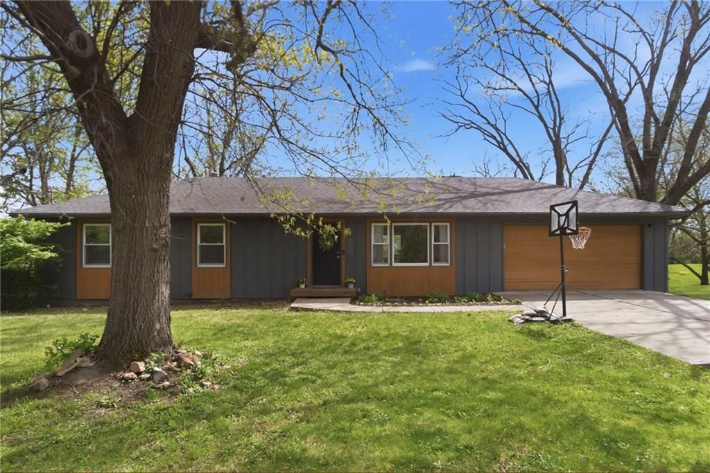 3411 E 78th Street, Kansas City, MO 64132