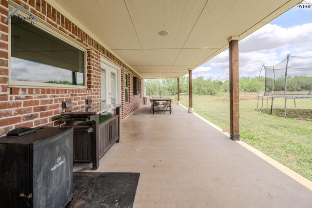 7458 ROLLER ROAD, Burkburnett, TX 76354