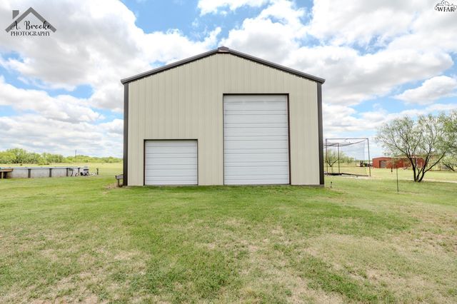 7458 ROLLER ROAD, Burkburnett, TX 76354