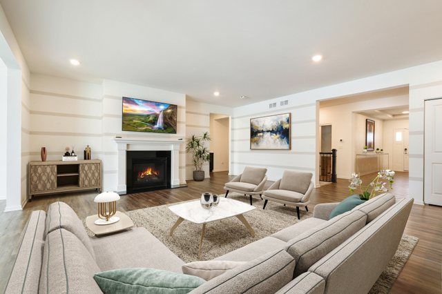 16063 S Selfridge Circle, Plainfield, IL 60586