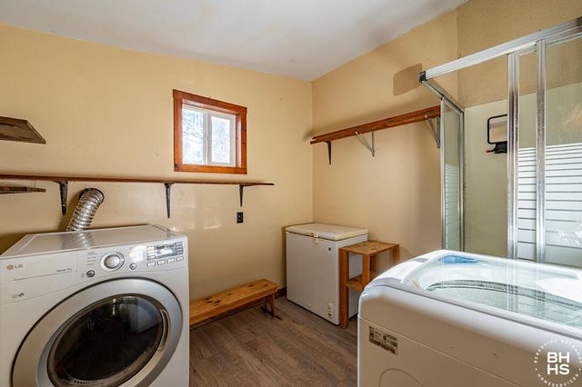 136 Old Military Road, Lake Placid, NY 12946