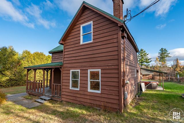 136 Old Military Road, Lake Placid, NY 12946