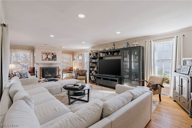 26301 Annesley Road, Beachwood, OH 44122