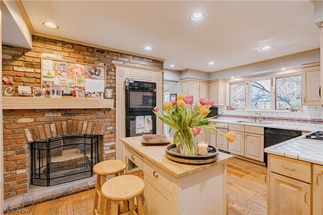 26301 Annesley Road, Beachwood, OH 44122