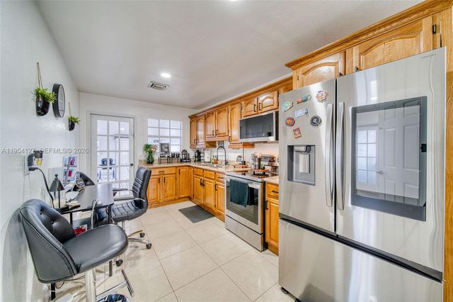 443 Barnett St, West Palm Beach, FL 33405