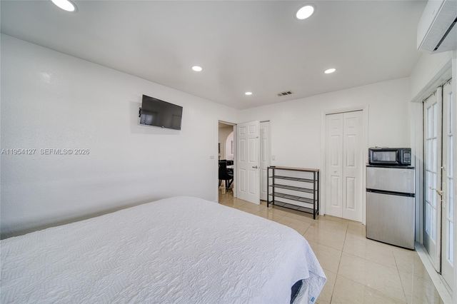 443 Barnett St, West Palm Beach, FL 33405