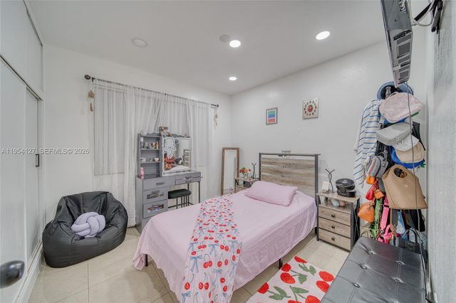 443 Barnett St, West Palm Beach, FL 33405