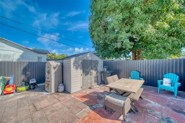 443 Barnett St, West Palm Beach, FL 33405