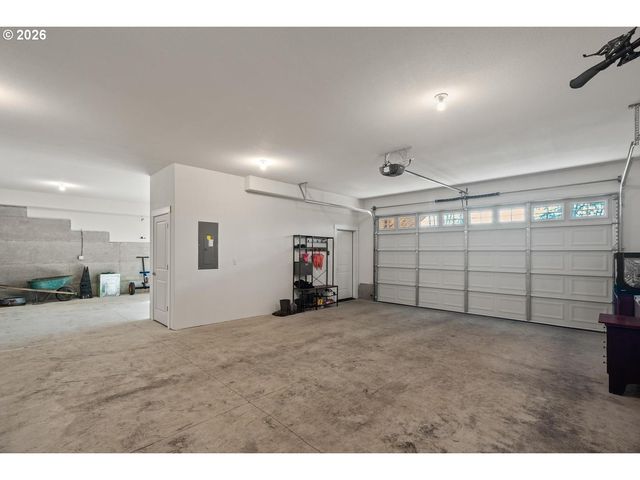 335 HILLSDALE Dr, Woodland, WA 98674