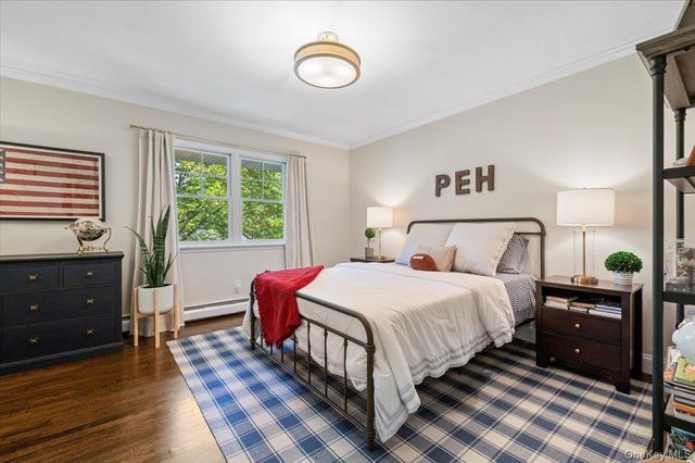 8 Rochelle Lane, Northport, NY 11768