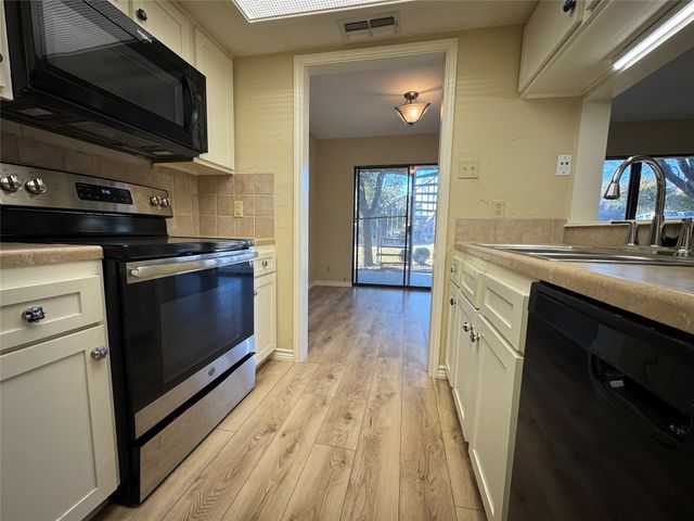 1121 Signal Ridge Place, Rockwall, TX 75032