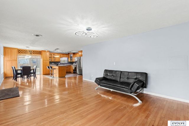 650 Jaynes Street, Omaha, NE 68110