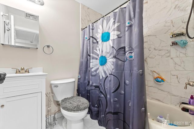 763 Prospect Avenue, Old Bridge, NJ 08879