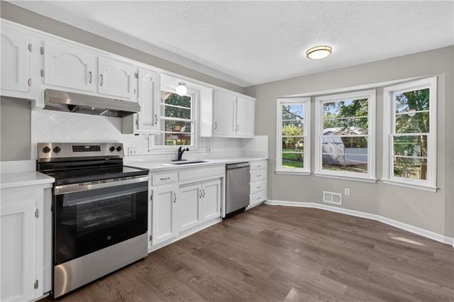 12001 E 57th Street, Kansas City, MO 64133