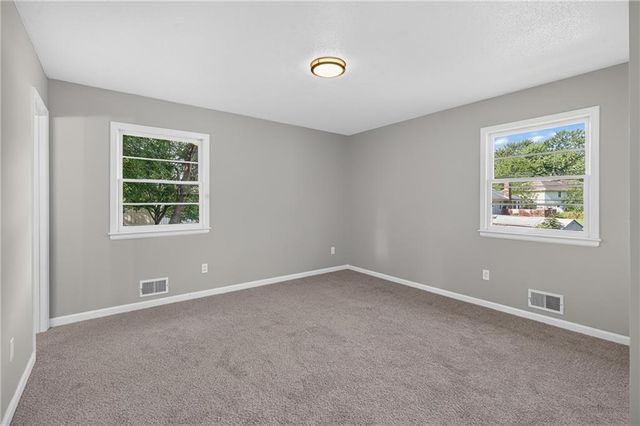 12001 E 57th Street, Kansas City, MO 64133