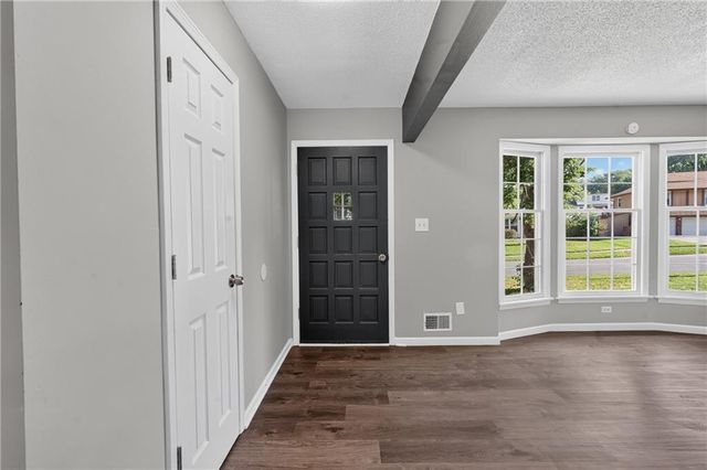 12001 E 57th Street, Kansas City, MO 64133