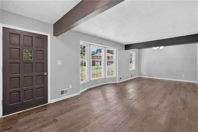 12001 E 57th Street, Kansas City, MO 64133