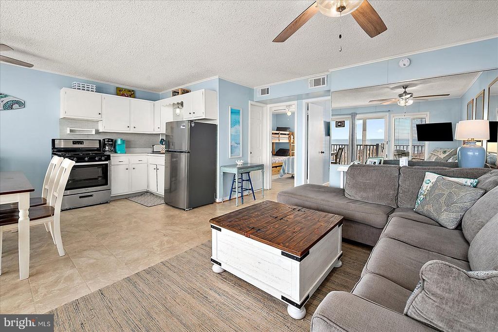 Image 11 of property listing at 12401 WIGHT ST #8, Ocean City, MD 21842