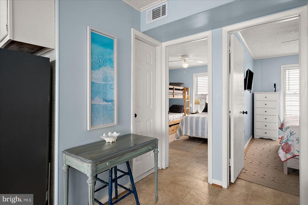 Image 24 of property listing at 12401 WIGHT ST #8, Ocean City, MD 21842